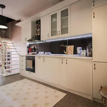 Вилла Luxurious House In Downtown Пловдив